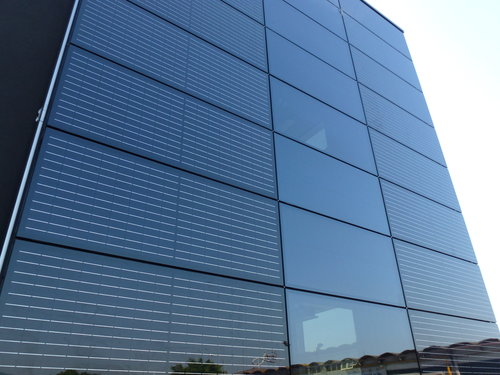 الألواح الشمسية المدمجة في المباني BIPV